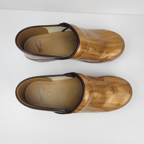 Dansko Shiny Gold Honey Clogs Professional Women's Comfort Shoes - Picture 5 of 13